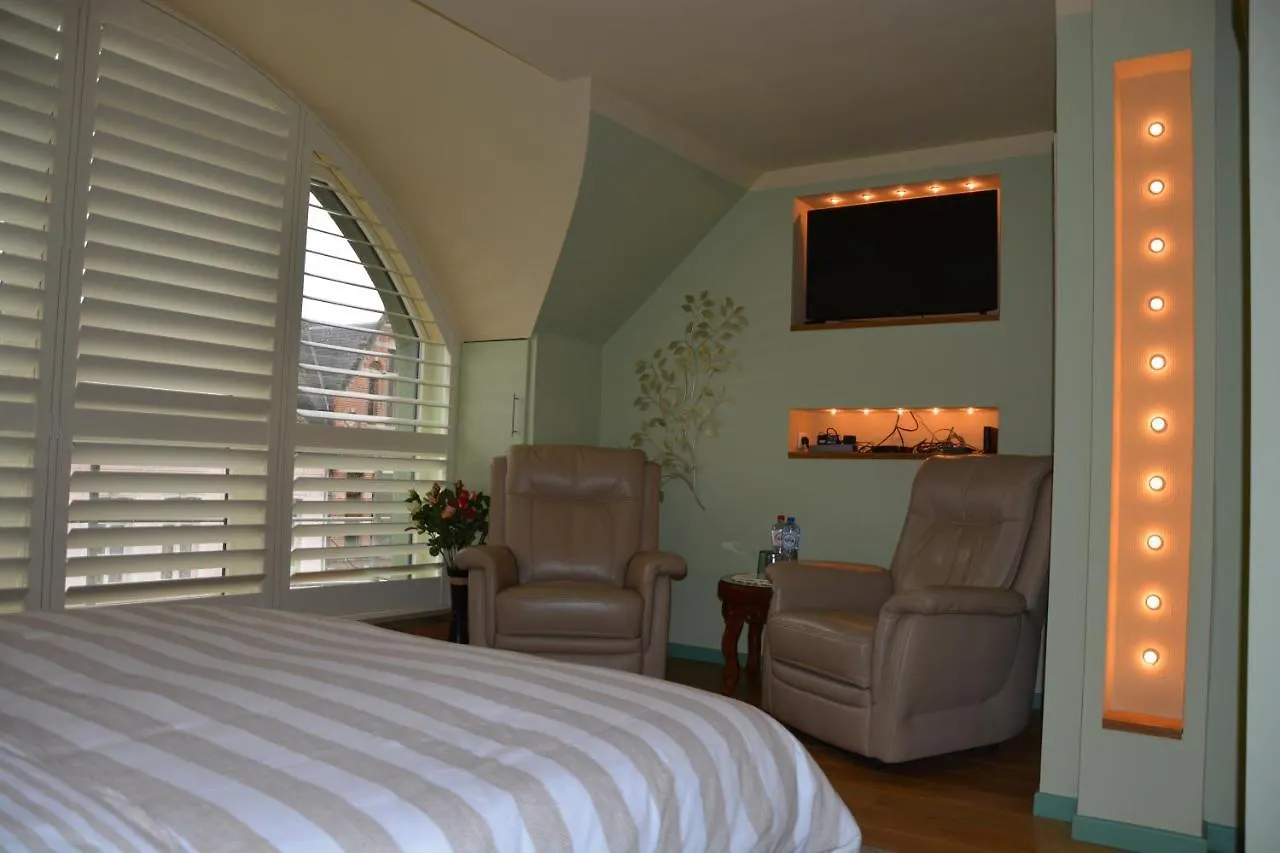 Thai Time Wellness Anvers 0*,  Belgique
